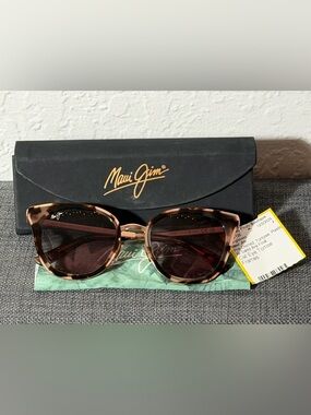 Maui Jim Tortoiseshell Frame Sunglasses with Brown Gradient Lenses